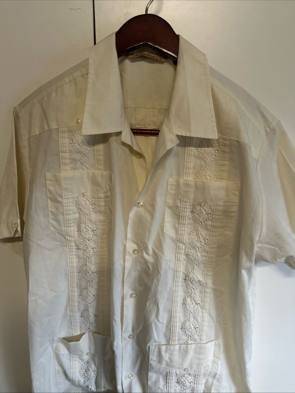 Havanera Co. Men's Short-Sleeve Embroidered Guayabera Shirt - Cream